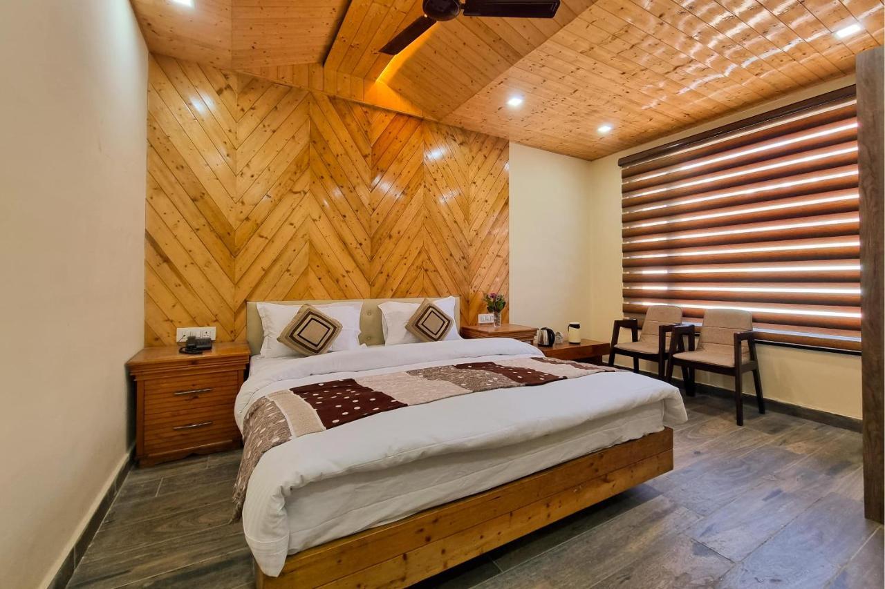 Hotel White Cloud Banikhet Extérieur photo