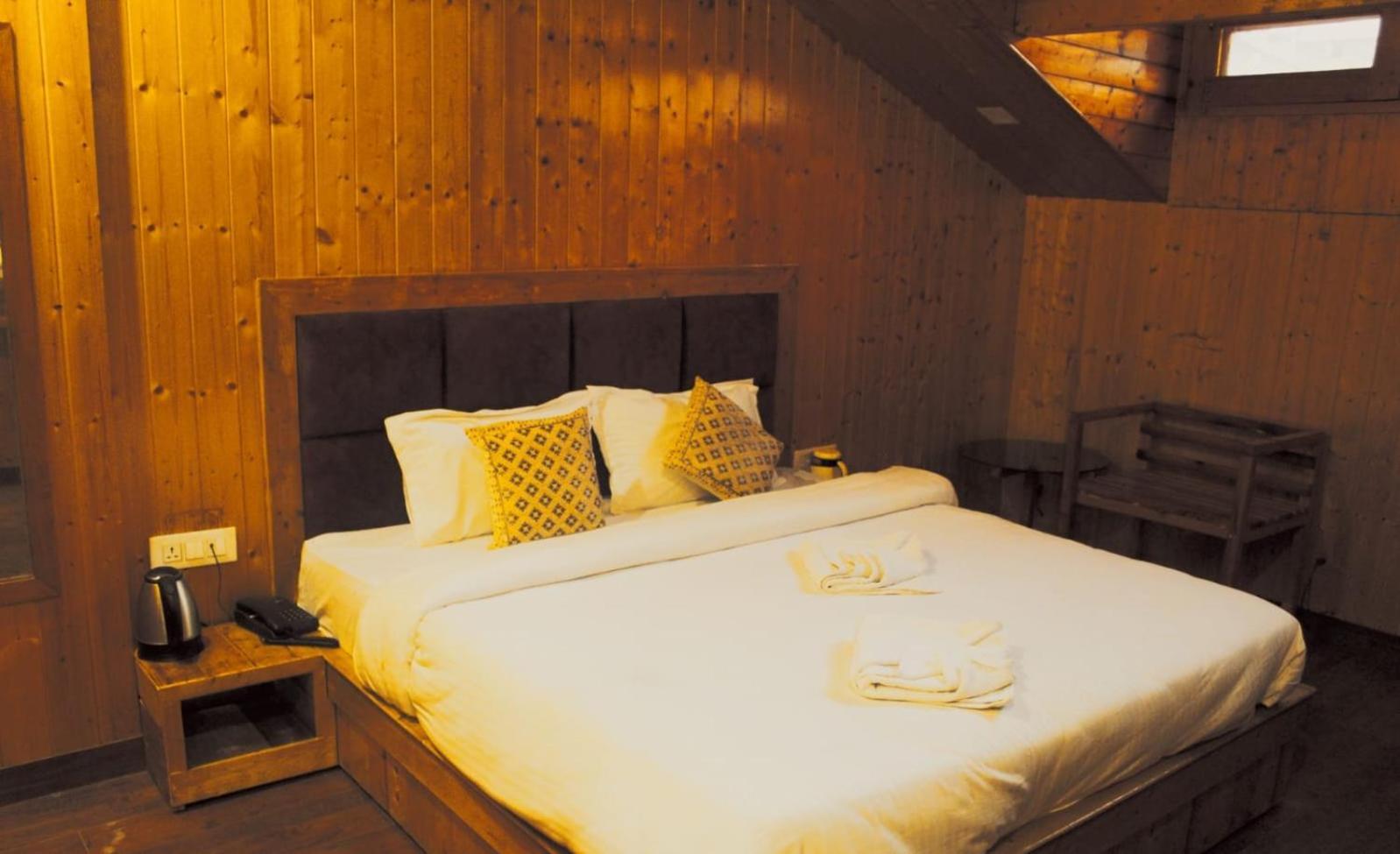 Hotel White Cloud Banikhet Extérieur photo